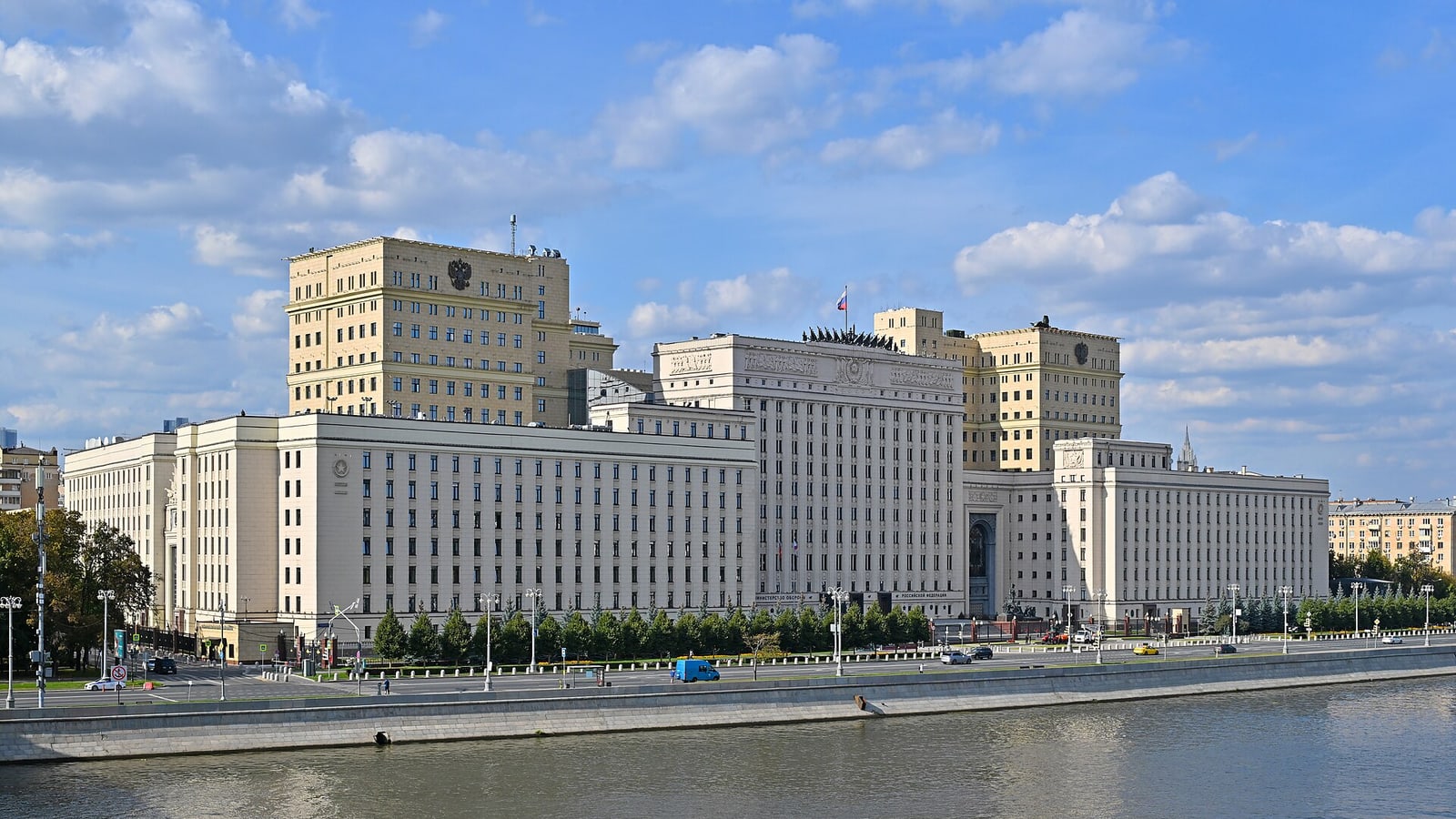 Wiki File:Moscow 2025 Russian Ministry of Defence Side view (3) of (3) Юрий Д.К. Wikimedia Commons of (3) of (3) of (3) of (3) of (3) of… — contextual file photograph